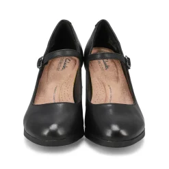 Bayla Nora Women