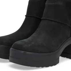 Moxy Chelsea Women